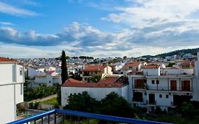 Syraina Apartments